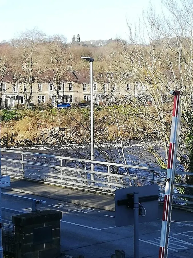 אורחן מלון The Boathouse Wylam